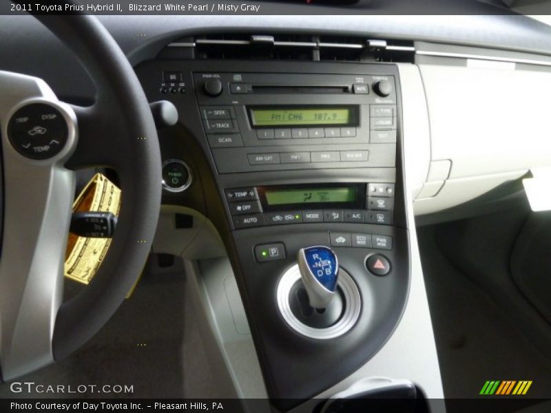 Blizzard White Pearl / Misty Gray 2011 Toyota Prius Hybrid II