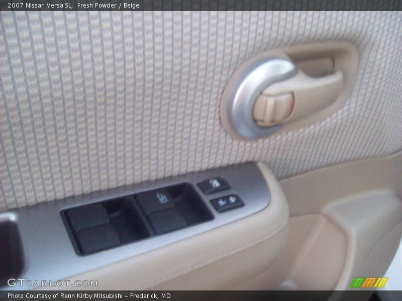 Fresh Powder / Beige 2007 Nissan Versa SL