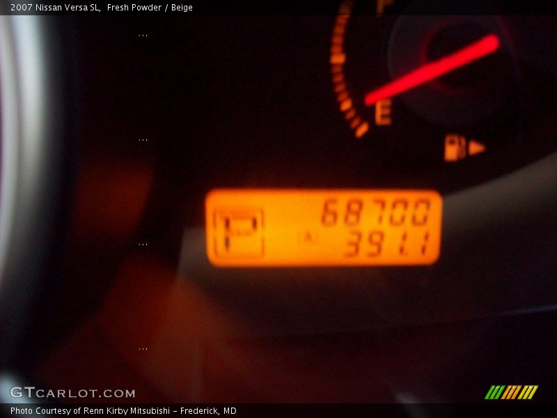 Fresh Powder / Beige 2007 Nissan Versa SL