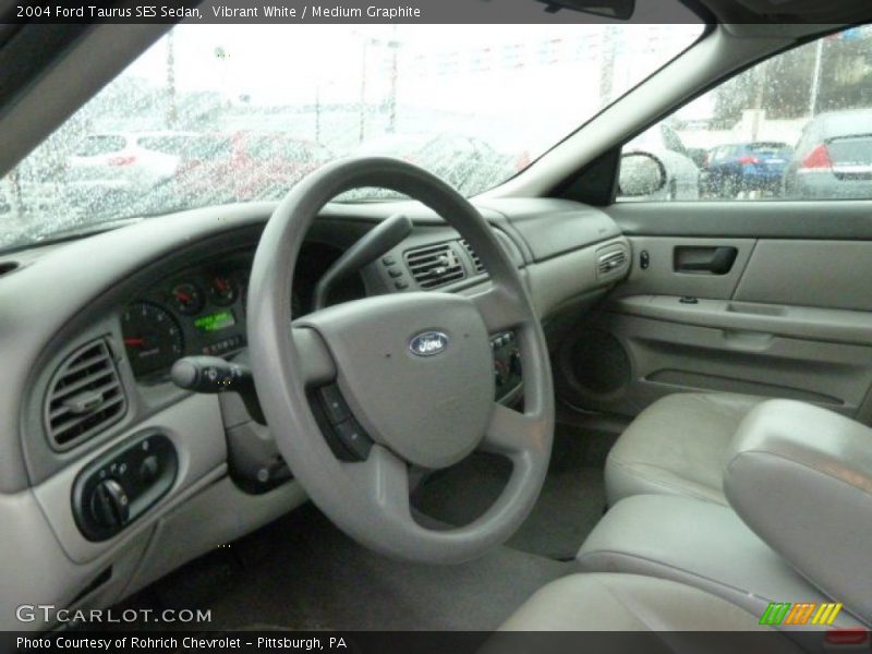 Vibrant White / Medium Graphite 2004 Ford Taurus SES Sedan