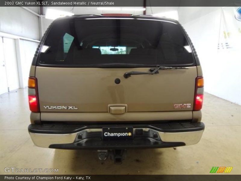 Sandalwood Metallic / Neutral/Shale 2003 GMC Yukon XL SLT
