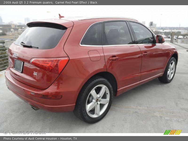  2009 Q5 3.2 Premium quattro Garnet Red Pearl Effect