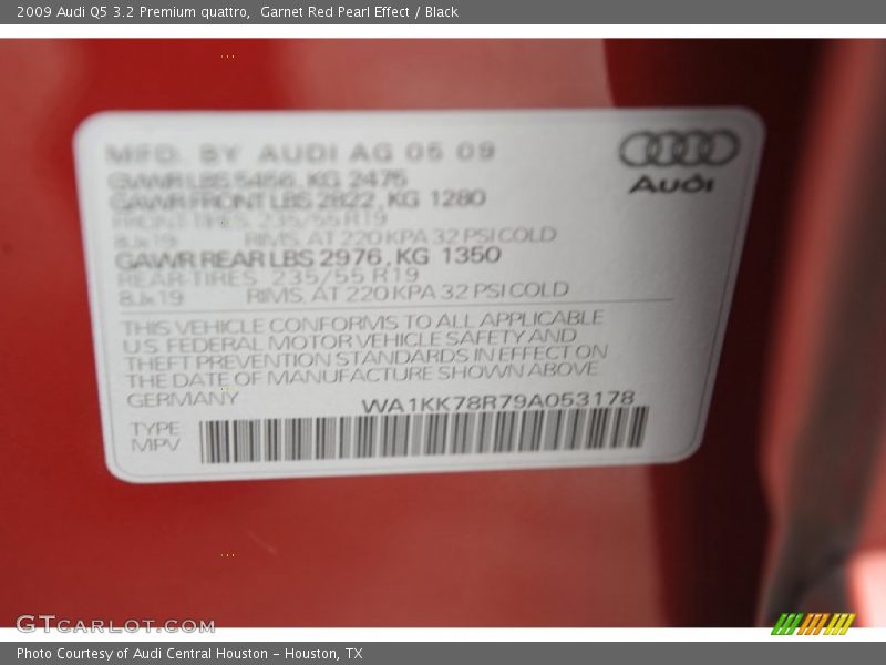 Garnet Red Pearl Effect / Black 2009 Audi Q5 3.2 Premium quattro