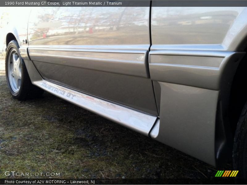Light Titanium Metallic / Titanium 1990 Ford Mustang GT Coupe