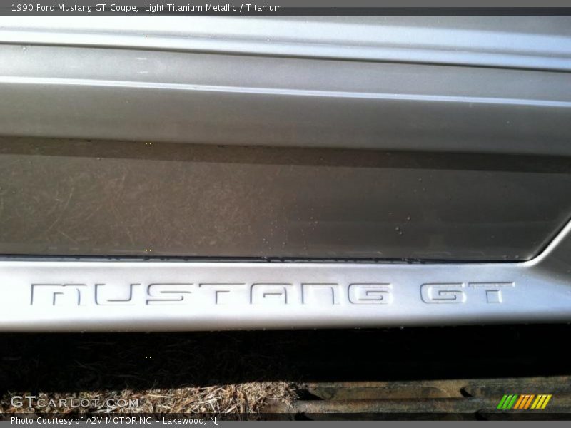 Light Titanium Metallic / Titanium 1990 Ford Mustang GT Coupe