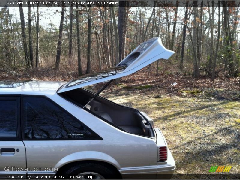 Light Titanium Metallic / Titanium 1990 Ford Mustang GT Coupe