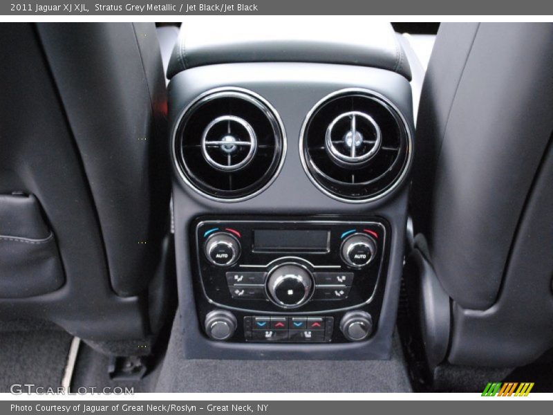 Controls of 2011 XJ XJL