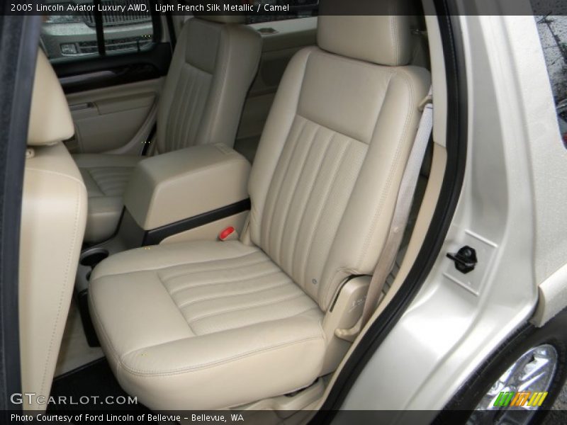 Light French Silk Metallic / Camel 2005 Lincoln Aviator Luxury AWD