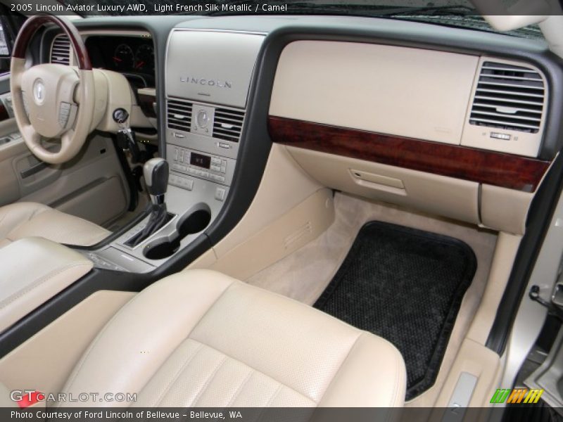 Light French Silk Metallic / Camel 2005 Lincoln Aviator Luxury AWD