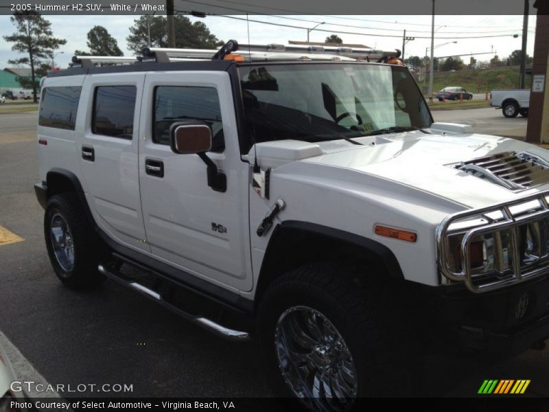 White / Wheat 2005 Hummer H2 SUV