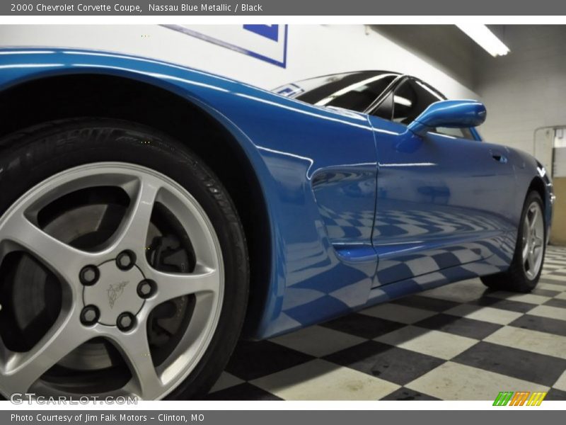 Nassau Blue Metallic / Black 2000 Chevrolet Corvette Coupe