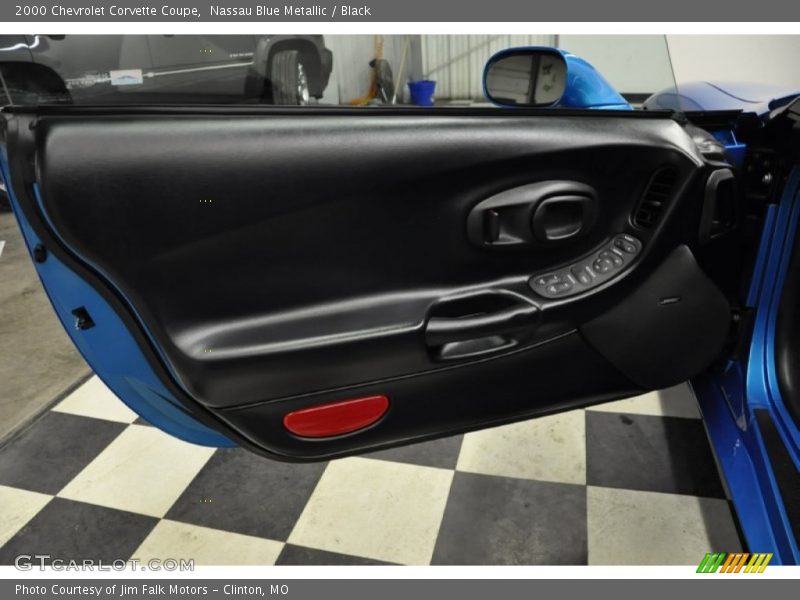 Door Panel of 2000 Corvette Coupe