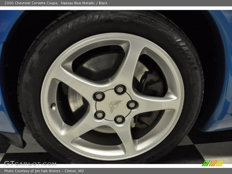  2000 Corvette Coupe Wheel