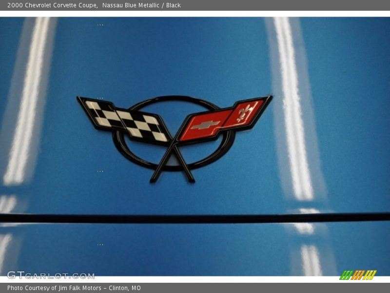  2000 Corvette Coupe Logo