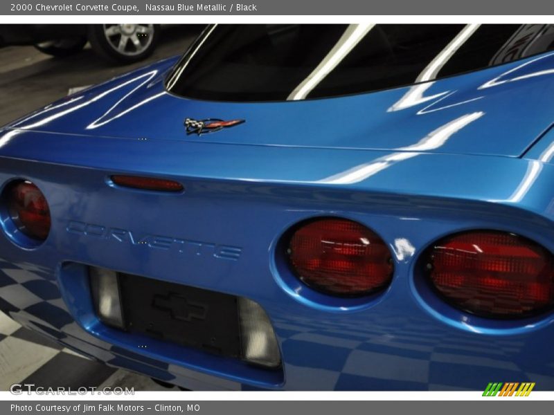 Nassau Blue Metallic / Black 2000 Chevrolet Corvette Coupe