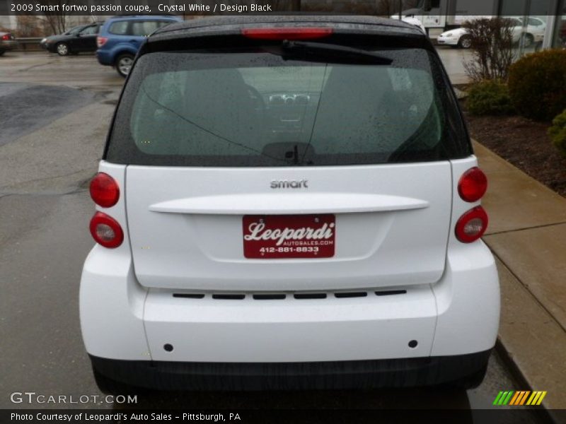 Crystal White / Design Black 2009 Smart fortwo passion coupe