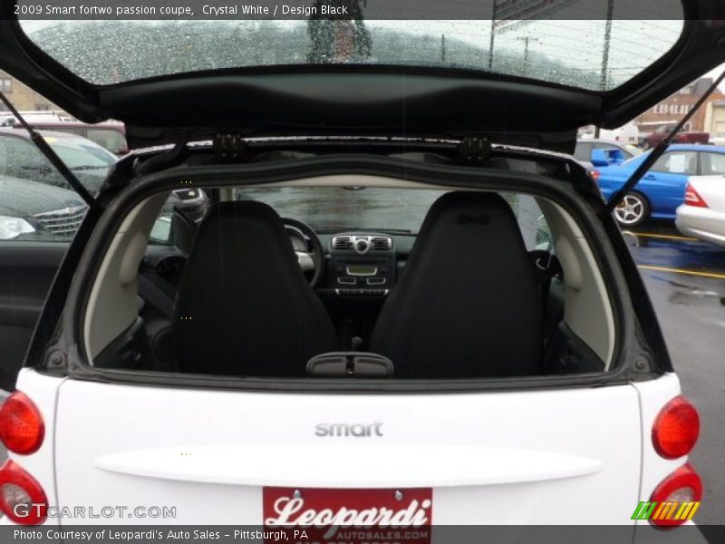 Crystal White / Design Black 2009 Smart fortwo passion coupe