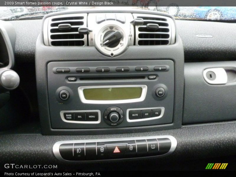 Audio System of 2009 fortwo passion coupe
