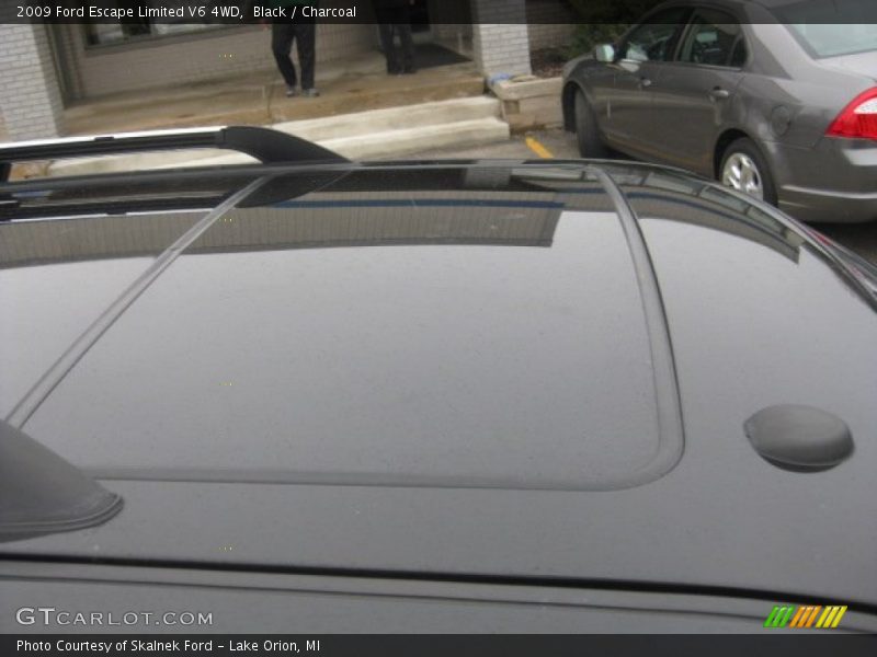 Black / Charcoal 2009 Ford Escape Limited V6 4WD