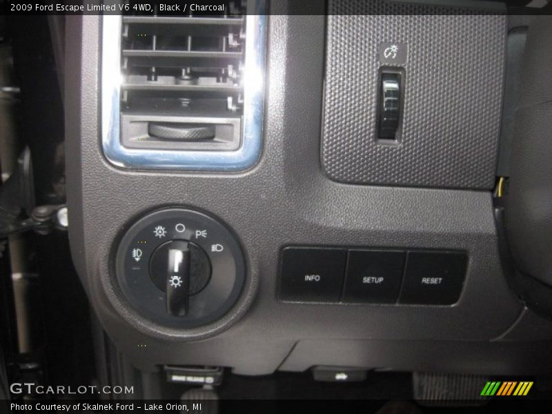 Black / Charcoal 2009 Ford Escape Limited V6 4WD