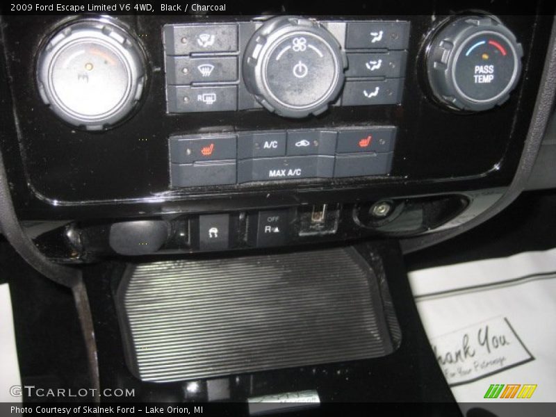 Black / Charcoal 2009 Ford Escape Limited V6 4WD
