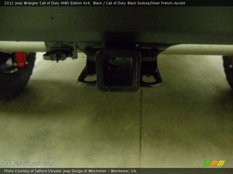 Black / Call of Duty: Black Sedosa/Silver French-Accent 2012 Jeep Wrangler Call of Duty: MW3 Edition 4x4