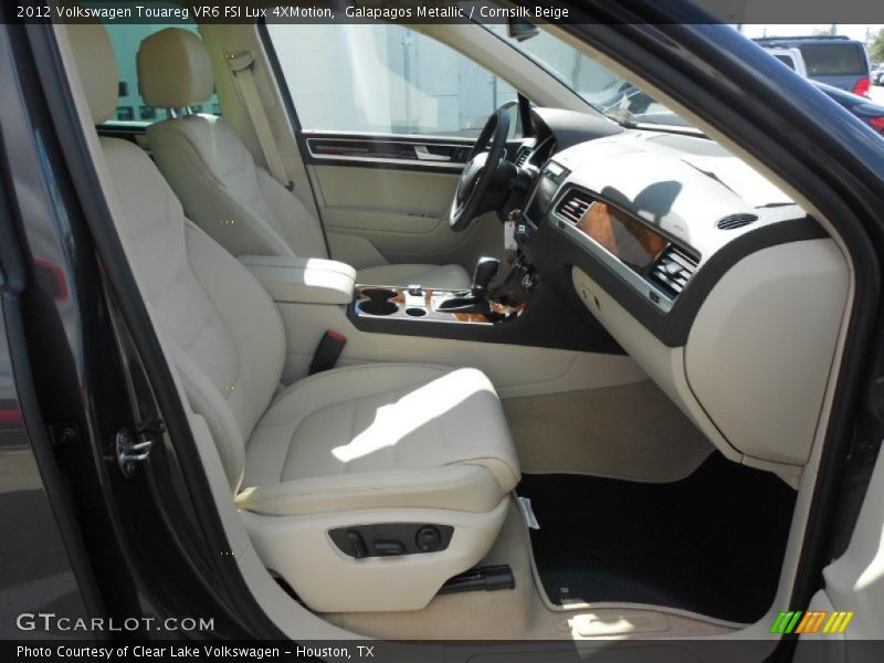 Galapagos Metallic / Cornsilk Beige 2012 Volkswagen Touareg VR6 FSI Lux 4XMotion