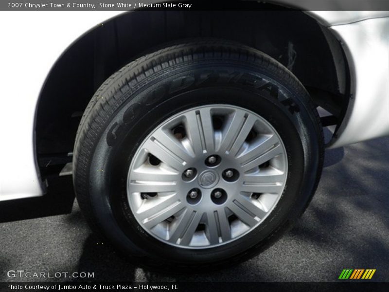 Stone White / Medium Slate Gray 2007 Chrysler Town & Country