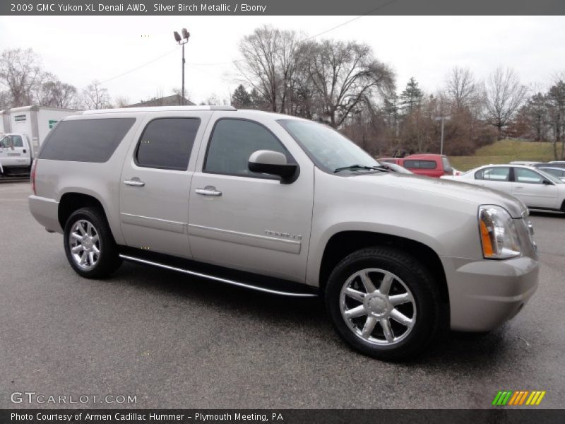 Silver Birch Metallic / Ebony 2009 GMC Yukon XL Denali AWD