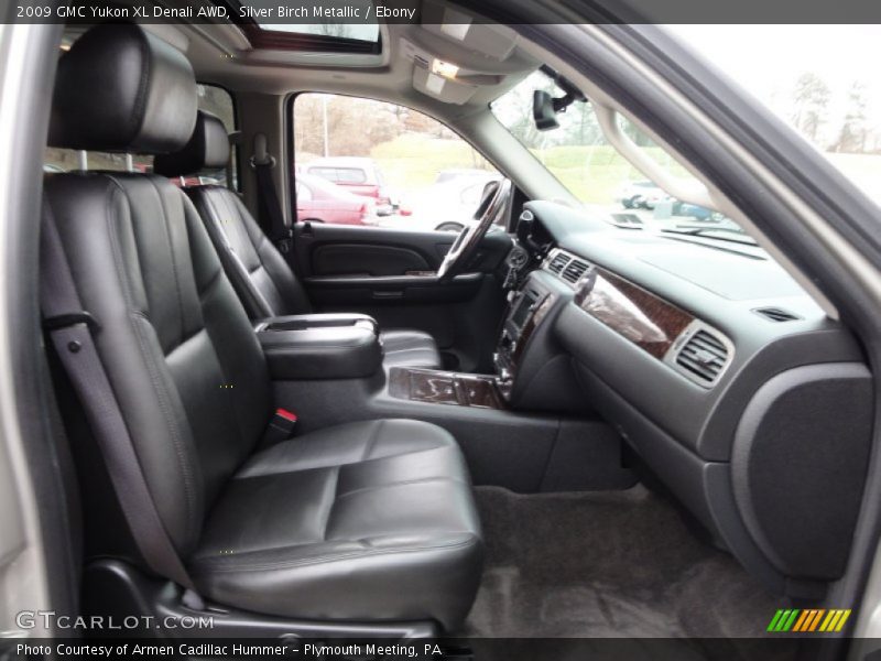 Silver Birch Metallic / Ebony 2009 GMC Yukon XL Denali AWD
