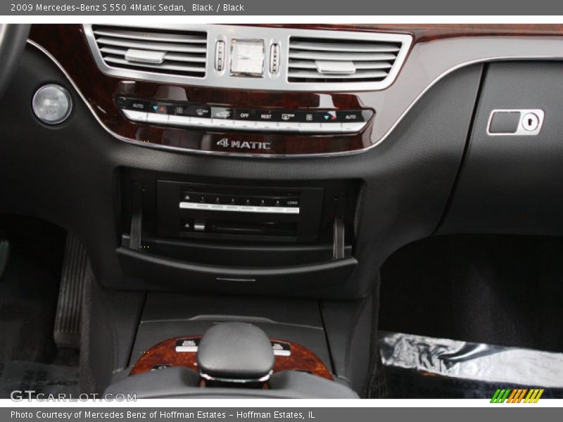 Black / Black 2009 Mercedes-Benz S 550 4Matic Sedan