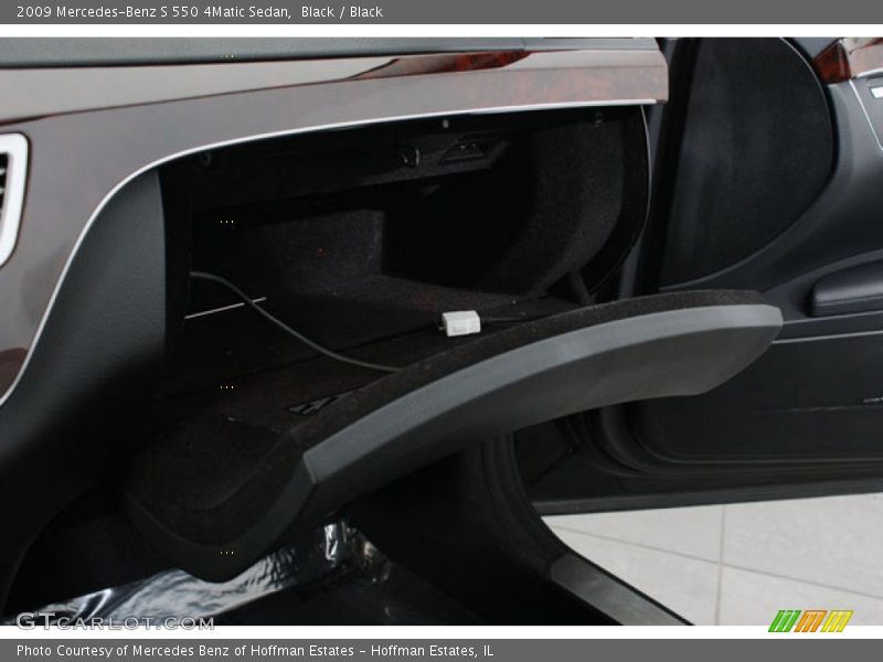 Black / Black 2009 Mercedes-Benz S 550 4Matic Sedan