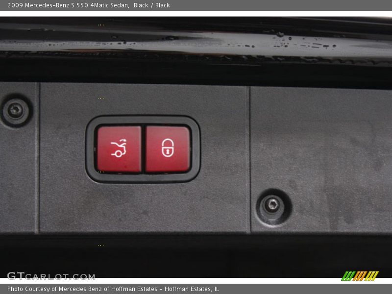 Black / Black 2009 Mercedes-Benz S 550 4Matic Sedan