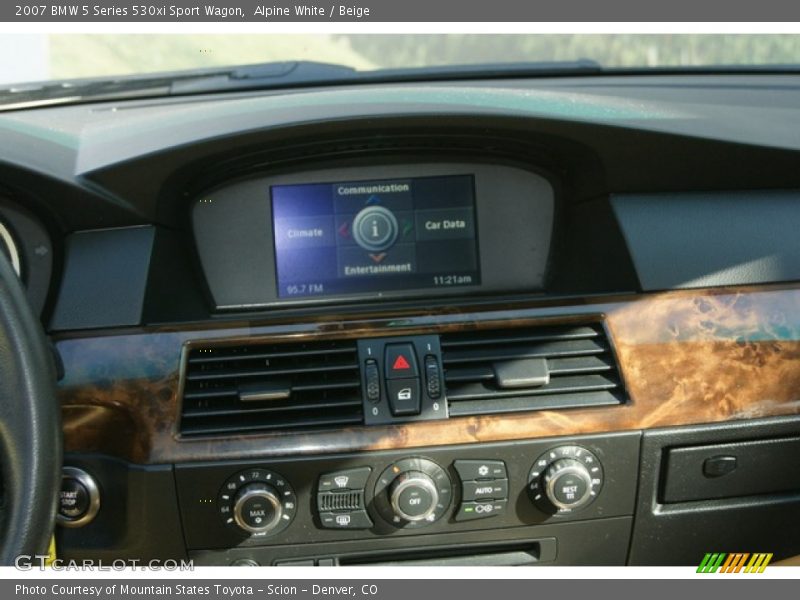 Alpine White / Beige 2007 BMW 5 Series 530xi Sport Wagon