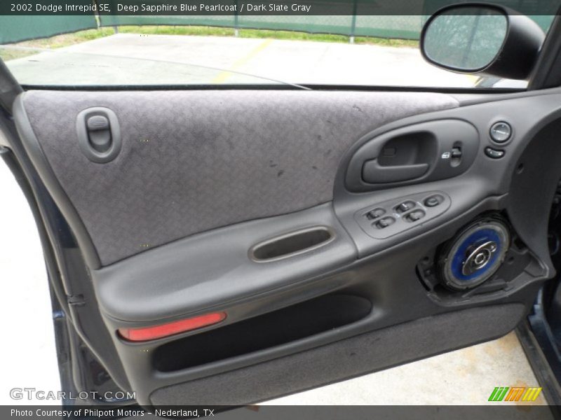 Deep Sapphire Blue Pearlcoat / Dark Slate Gray 2002 Dodge Intrepid SE