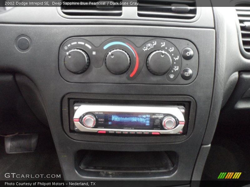 Deep Sapphire Blue Pearlcoat / Dark Slate Gray 2002 Dodge Intrepid SE