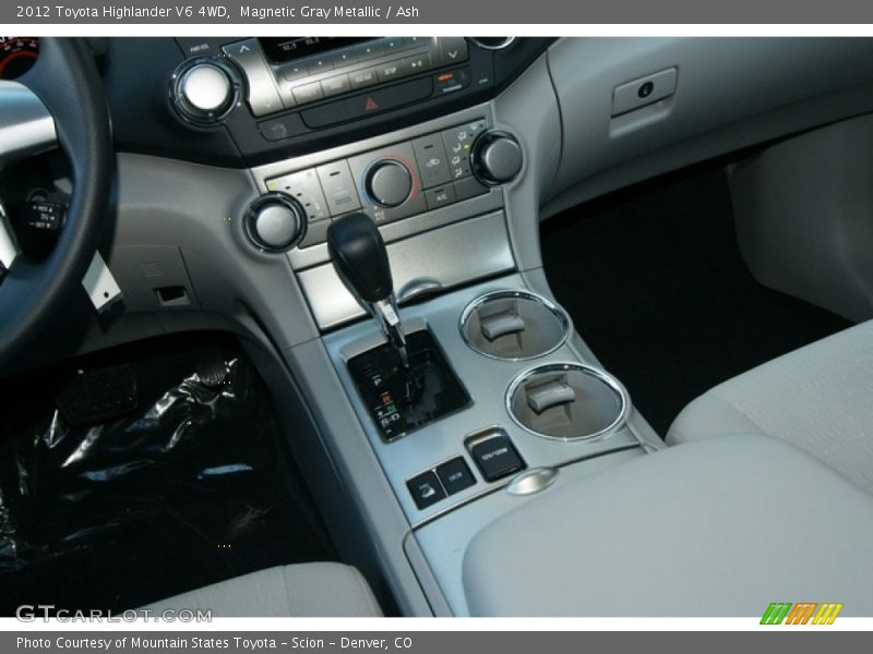 Magnetic Gray Metallic / Ash 2012 Toyota Highlander V6 4WD