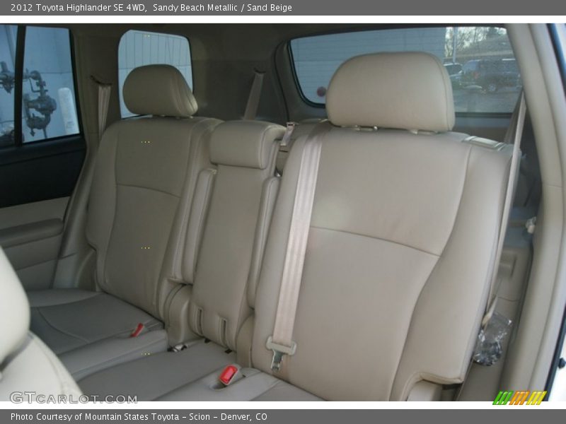 Sandy Beach Metallic / Sand Beige 2012 Toyota Highlander SE 4WD