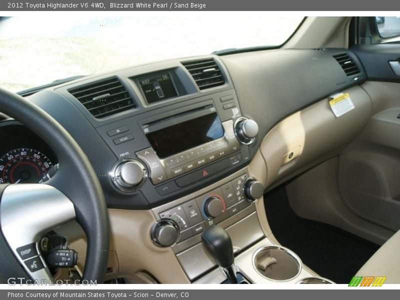 Blizzard White Pearl / Sand Beige 2012 Toyota Highlander V6 4WD