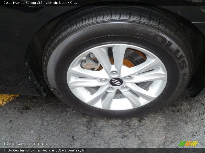 Midnight Black / Gray 2011 Hyundai Sonata GLS
