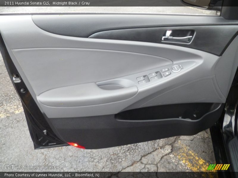 Midnight Black / Gray 2011 Hyundai Sonata GLS