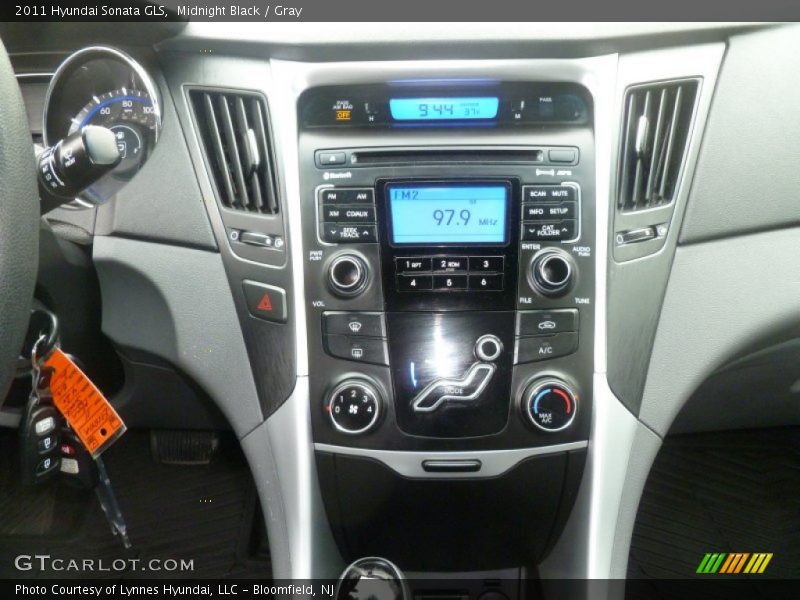 Midnight Black / Gray 2011 Hyundai Sonata GLS