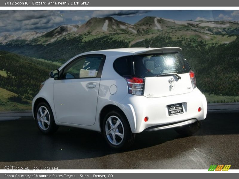 Blizzard White Pearl / Dark Gray 2012 Scion iQ