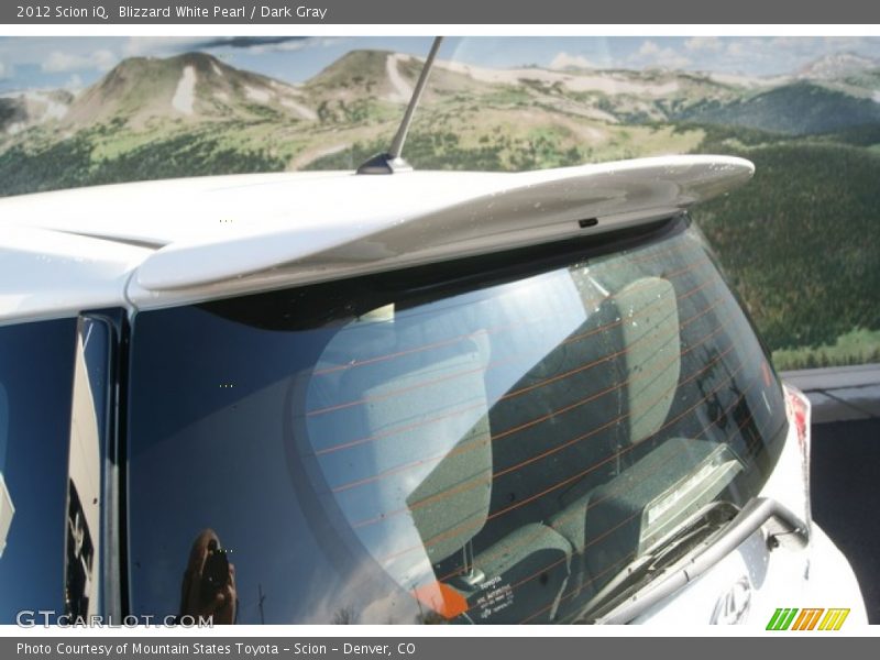 Blizzard White Pearl / Dark Gray 2012 Scion iQ