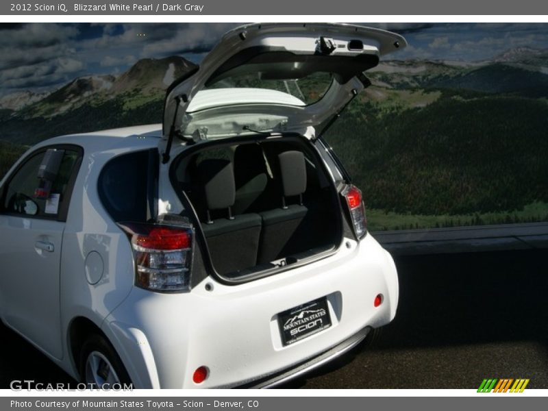Blizzard White Pearl / Dark Gray 2012 Scion iQ