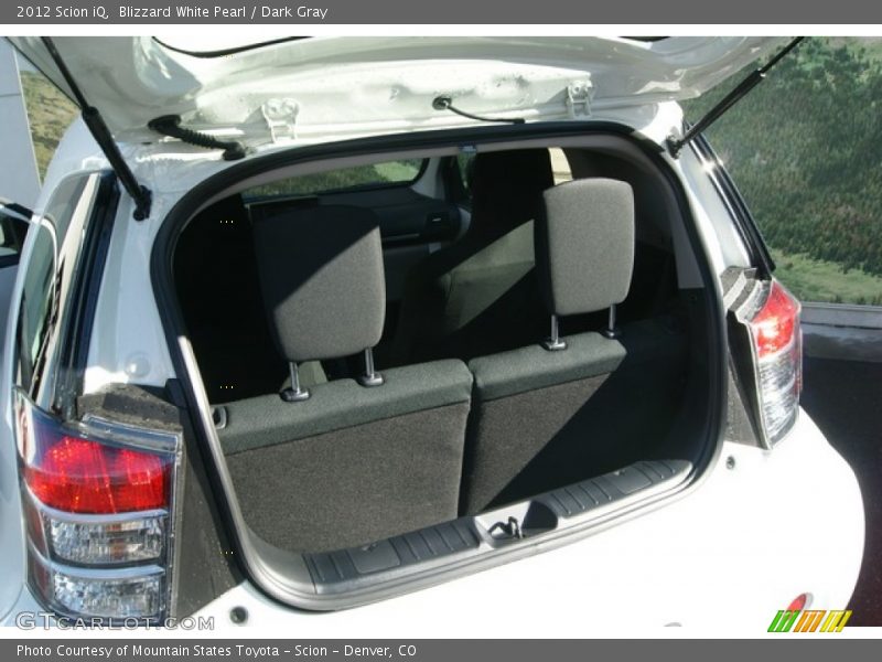Blizzard White Pearl / Dark Gray 2012 Scion iQ