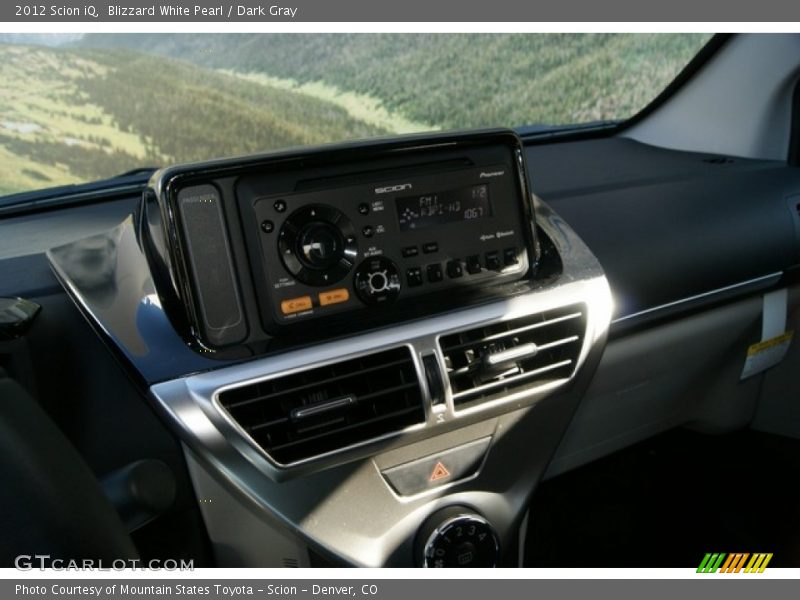 Blizzard White Pearl / Dark Gray 2012 Scion iQ