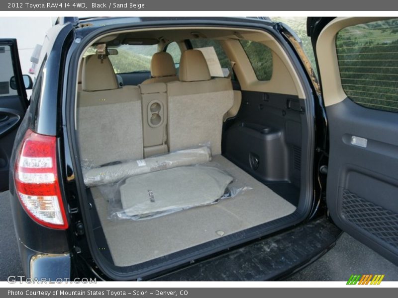  2012 RAV4 I4 4WD Trunk