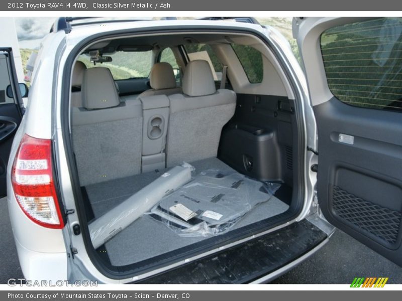  2012 RAV4 I4 4WD Trunk