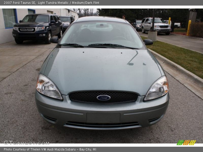 Light Tundra Metallic / Medium/Dark Flint 2007 Ford Taurus SE